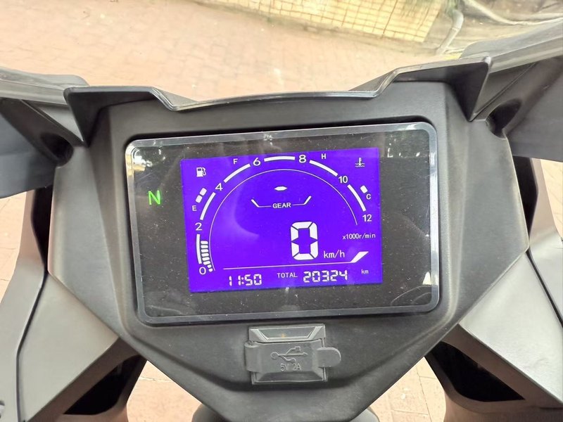 二手贝纳利龙卷风 Tornado 252R