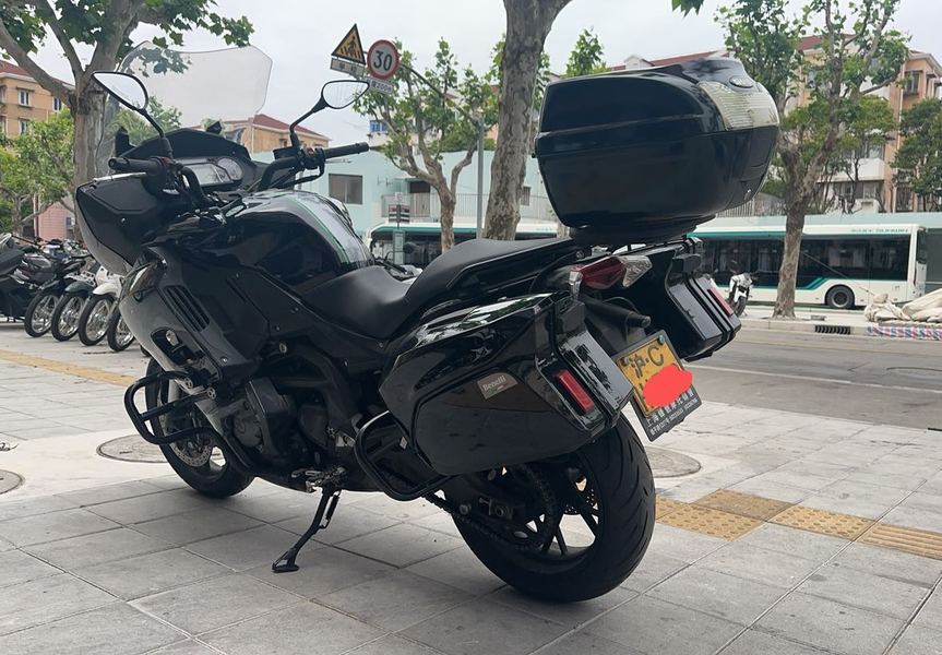 二手贝纳利600GC