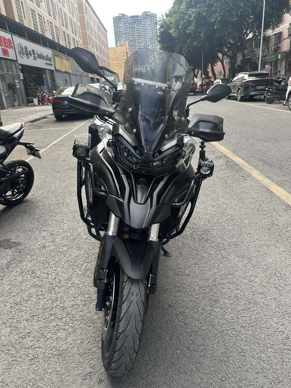 二手贝纳利TRK702