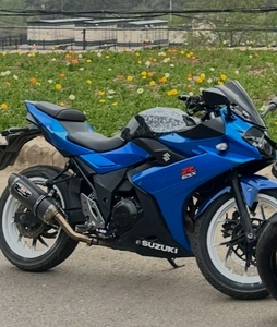 二手豪爵铃木GSX250R