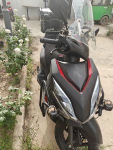 二手新大洲本田裂行 RX125Fi