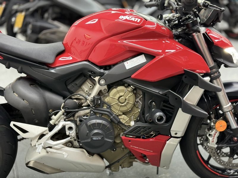 二手杜卡迪Street Fighter V4