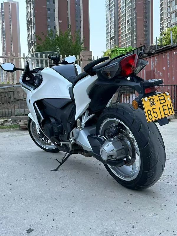 二手本田VFR 1200F