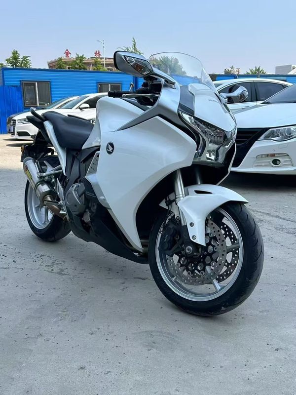 二手本田VFR 1200F