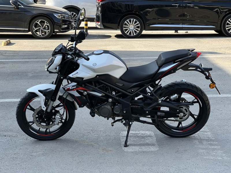 二手贝纳利红宝龙 TNT150i