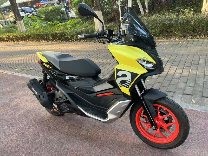 二手阿普利亚SR GT 200