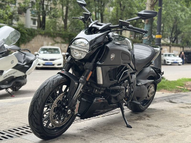 二手杜卡迪Diavel Carbon