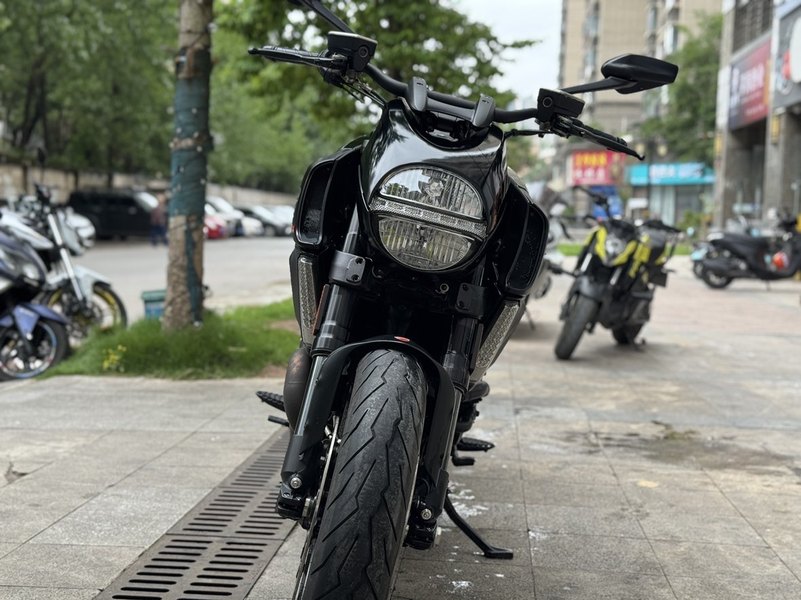 二手杜卡迪Diavel Carbon