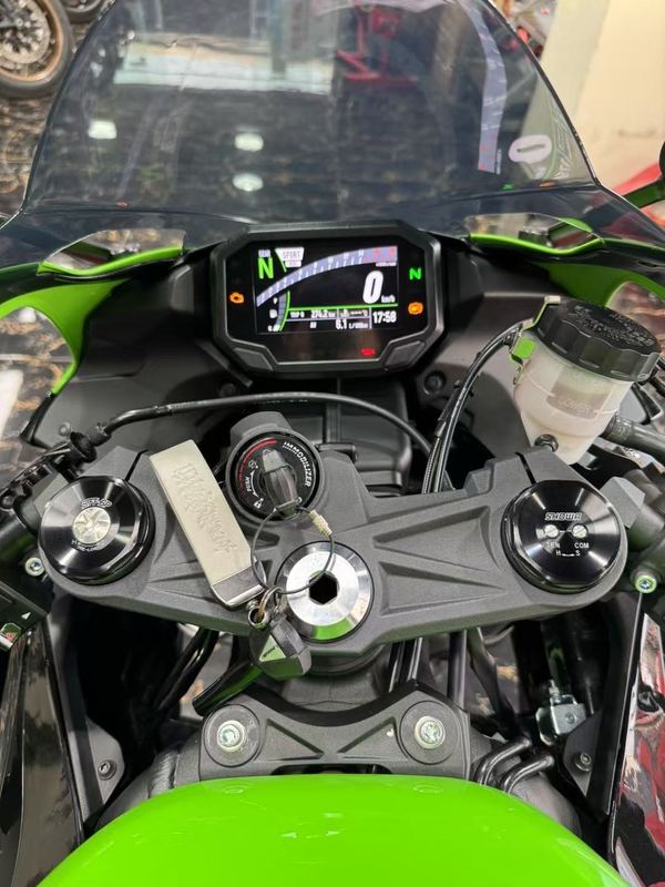 二手川崎Ninja ZX-6R 