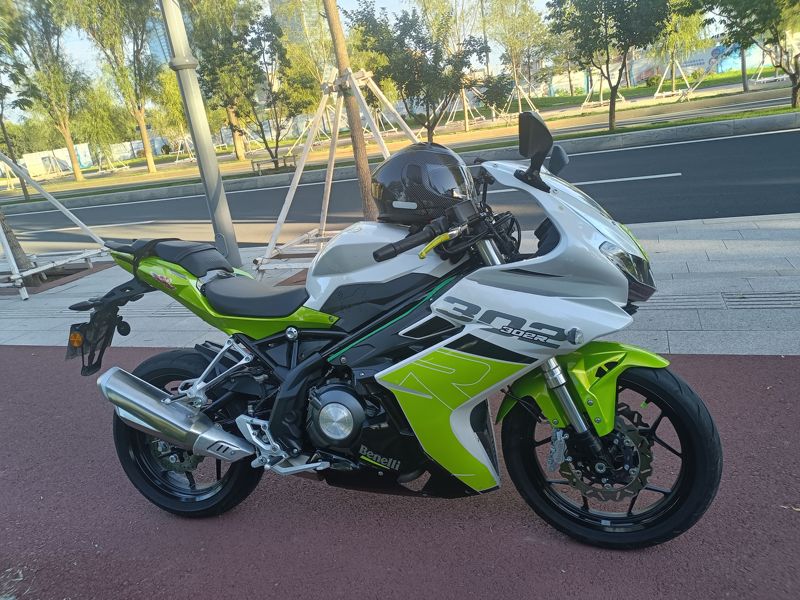 二手贝纳利龙卷风 Tornado 302R