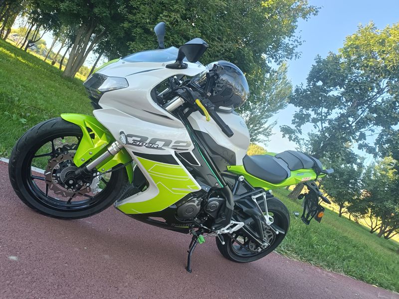 二手贝纳利龙卷风 Tornado 302R