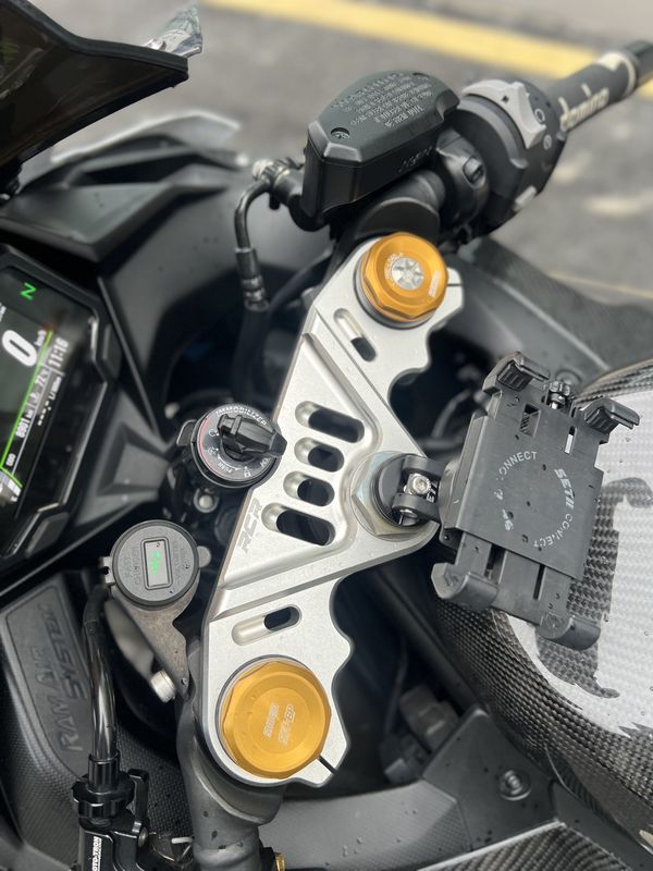 二手川崎ZX-4R