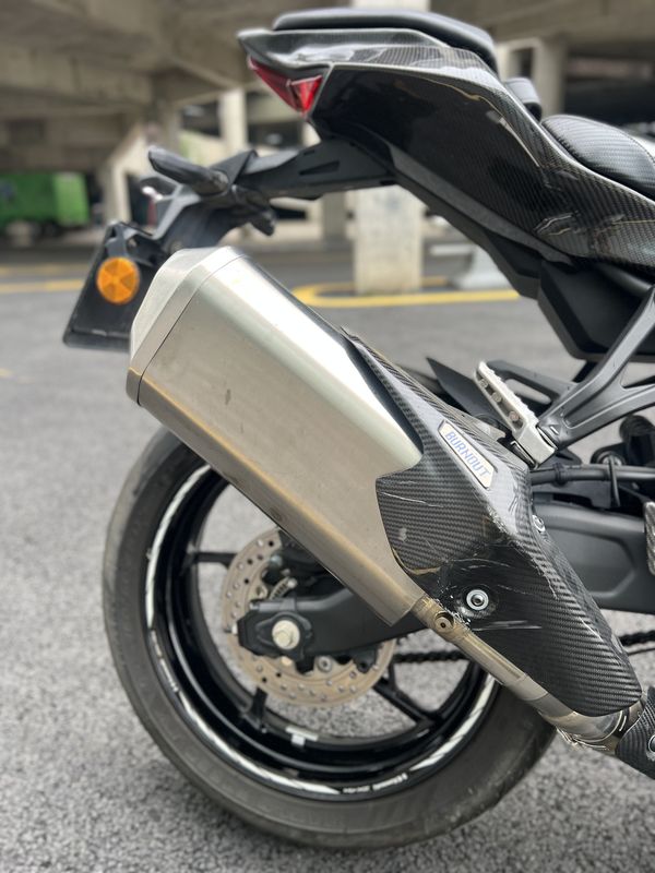 二手川崎ZX-4R