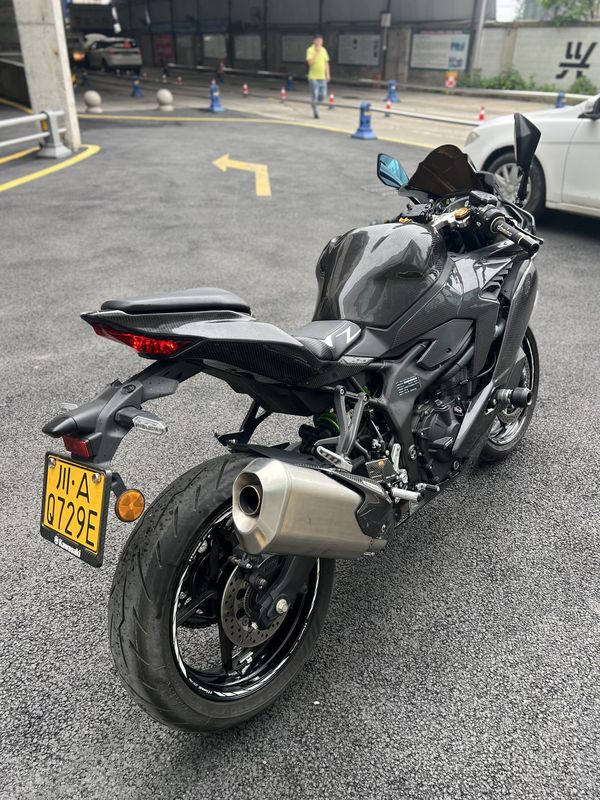 二手川崎ZX-4R