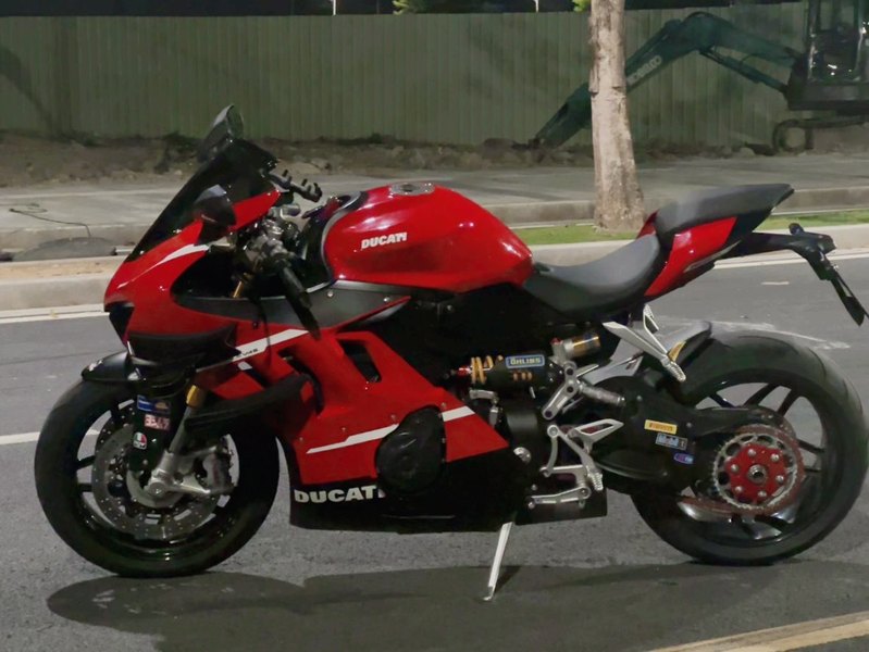 二手摩迪威800RS