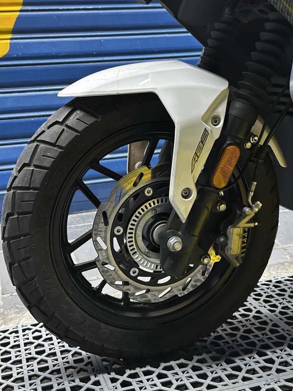 二手布雷斯通极宙 ADV150