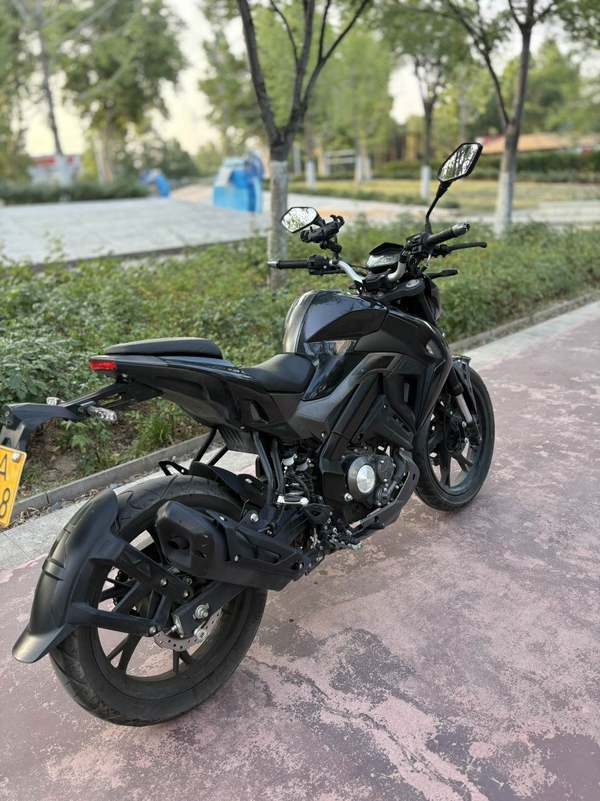 二手贝纳利小迅龙 BN150S