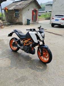 二手KTMR2R390 Duke