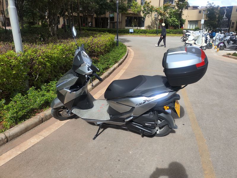 二手五羊本田NWX125