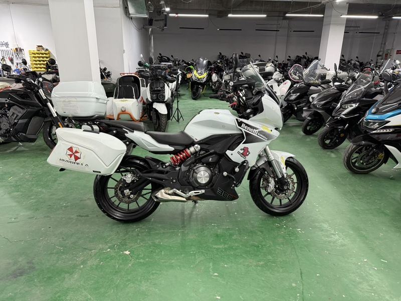 二手贝纳利302 Touring