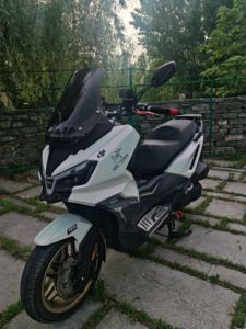 二手三阳哈士奇 Husky ADV300