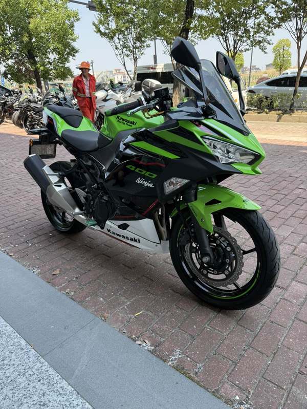 二手川崎Ninja 400