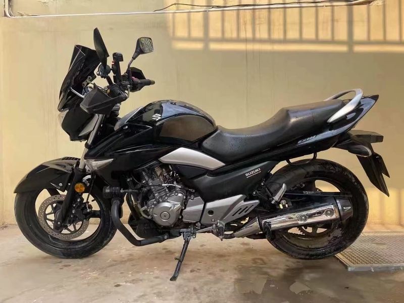 二手铃木GW 250 Inazuma
