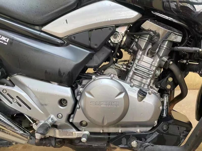 二手铃木GW 250 Inazuma