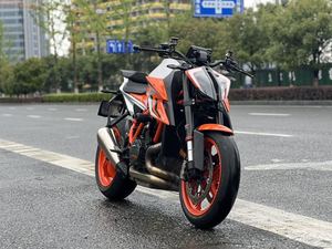 二手KTMR2R1290 Super Duke