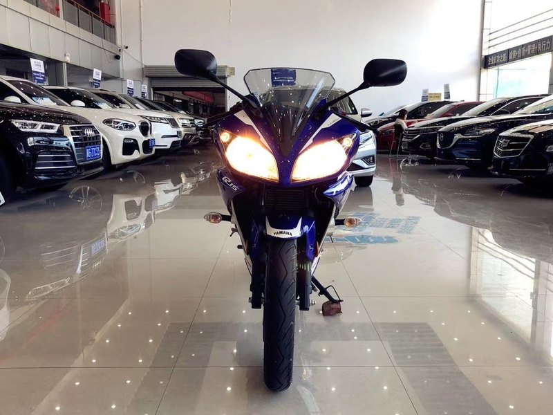 二手雅马哈YZF-R15
