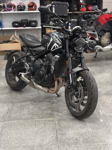 二手凯旋Trident 660