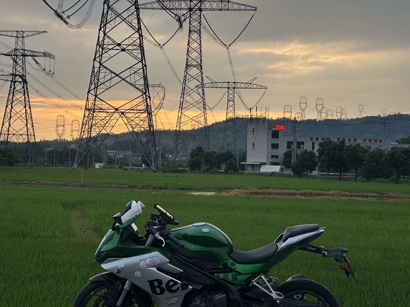 二手贝纳利龙卷风 Tornado 252R