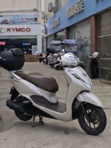 二手五羊本田Lead125
