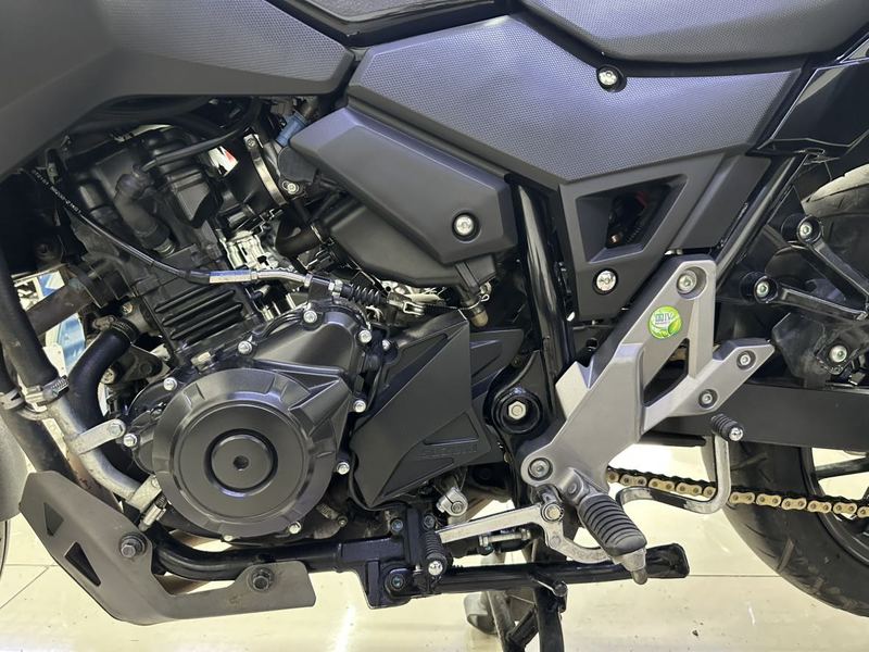 二手豪爵铃木DL250