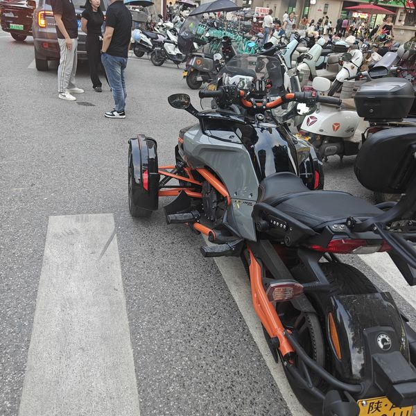二手庞巴迪Spyder F3 