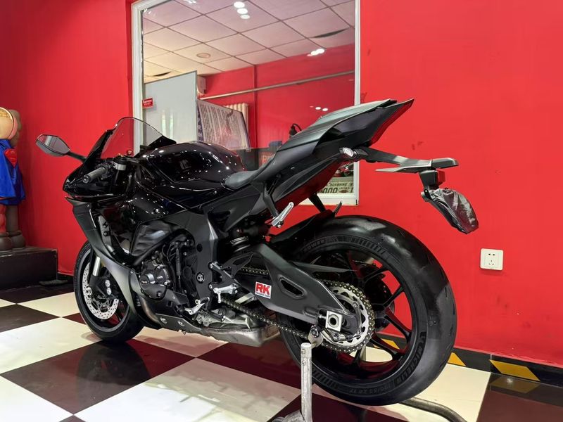 二手雅马哈YZF-R1