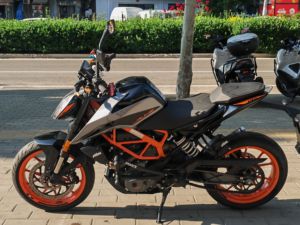 二手KTMR2R390 Duke