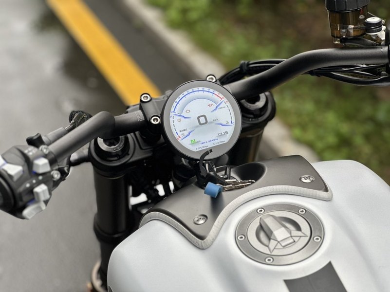 二手QJMOTOR闪700