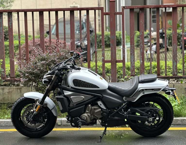 二手QJMOTOR闪700