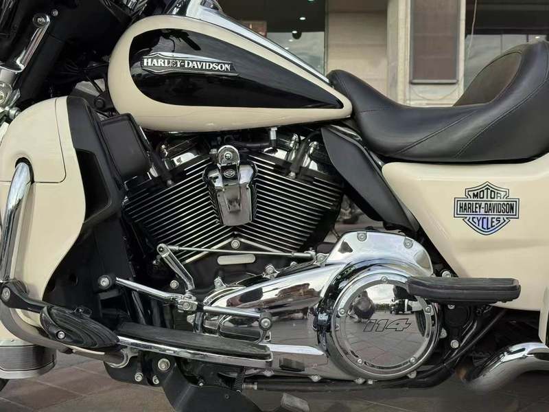 二手哈雷戴维森Tri Glide