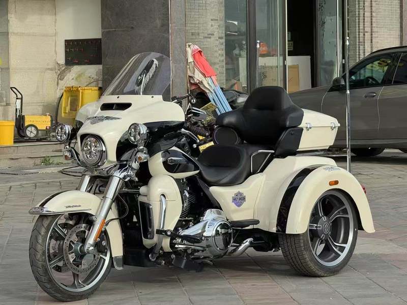 二手哈雷戴维森Tri Glide
