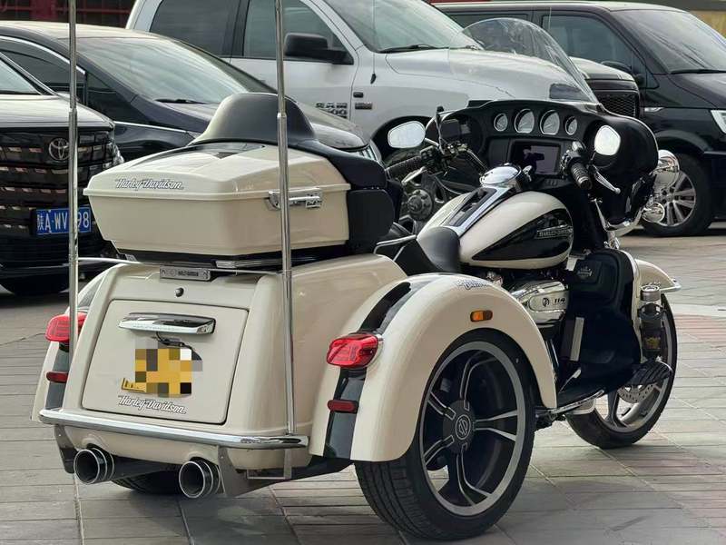 二手哈雷戴维森Tri Glide