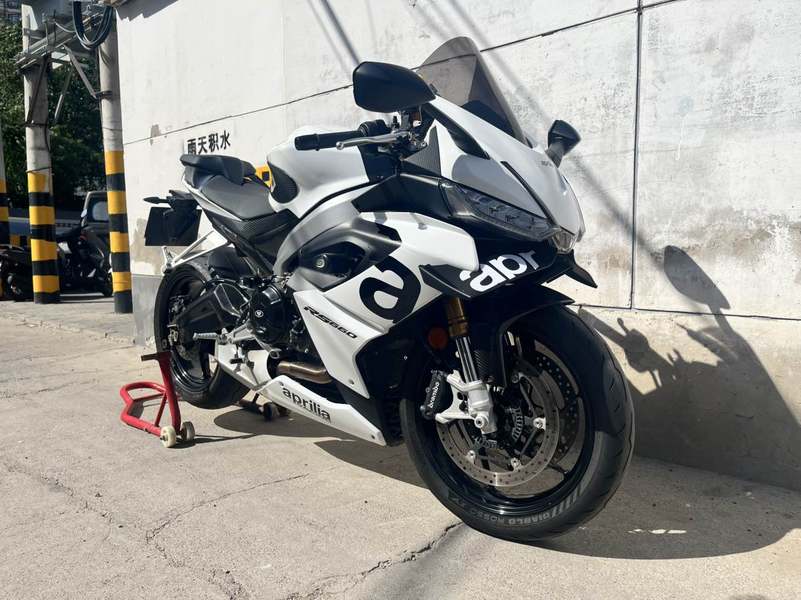 二手阿普利亚RS 660 