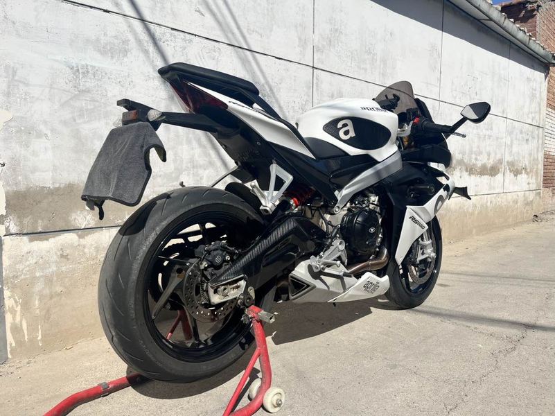 二手阿普利亚RS 660 