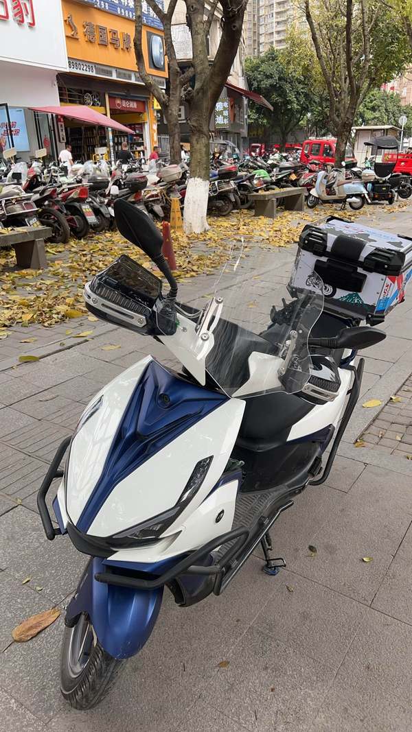 二手QJMOTOR鸿125