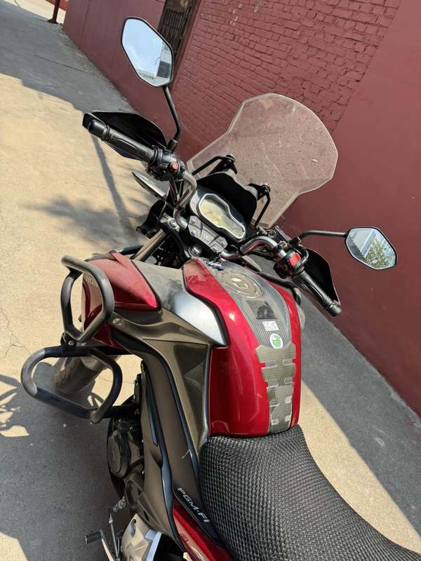 二手五羊本田猛鸷 CB190X