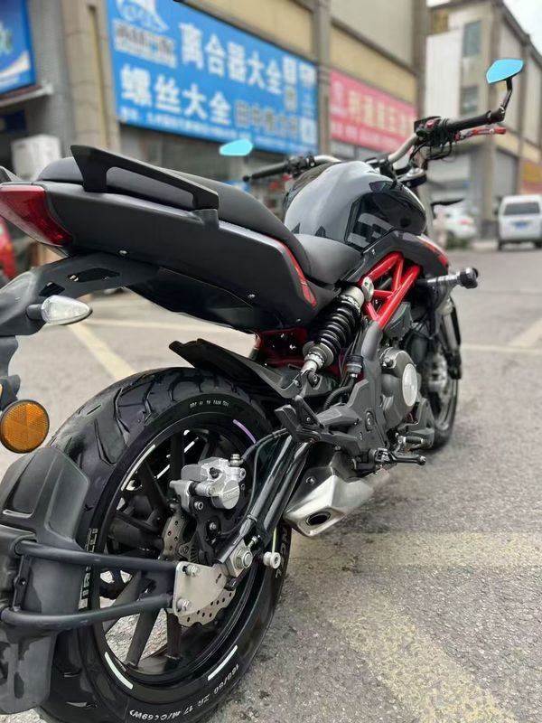二手贝纳利蓝宝龙 BN302S