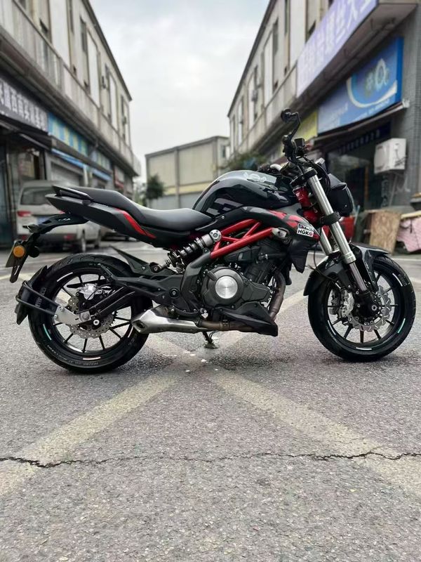 二手贝纳利蓝宝龙 BN302S