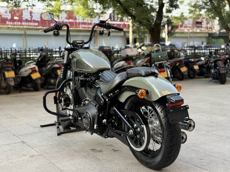 二手哈雷戴维森街霸 Street Bob