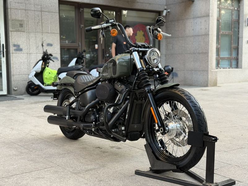 二手哈雷戴维森街霸 Street Bob